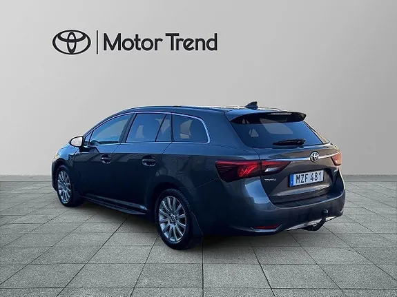 Toyota Avensis 2016 photo 2