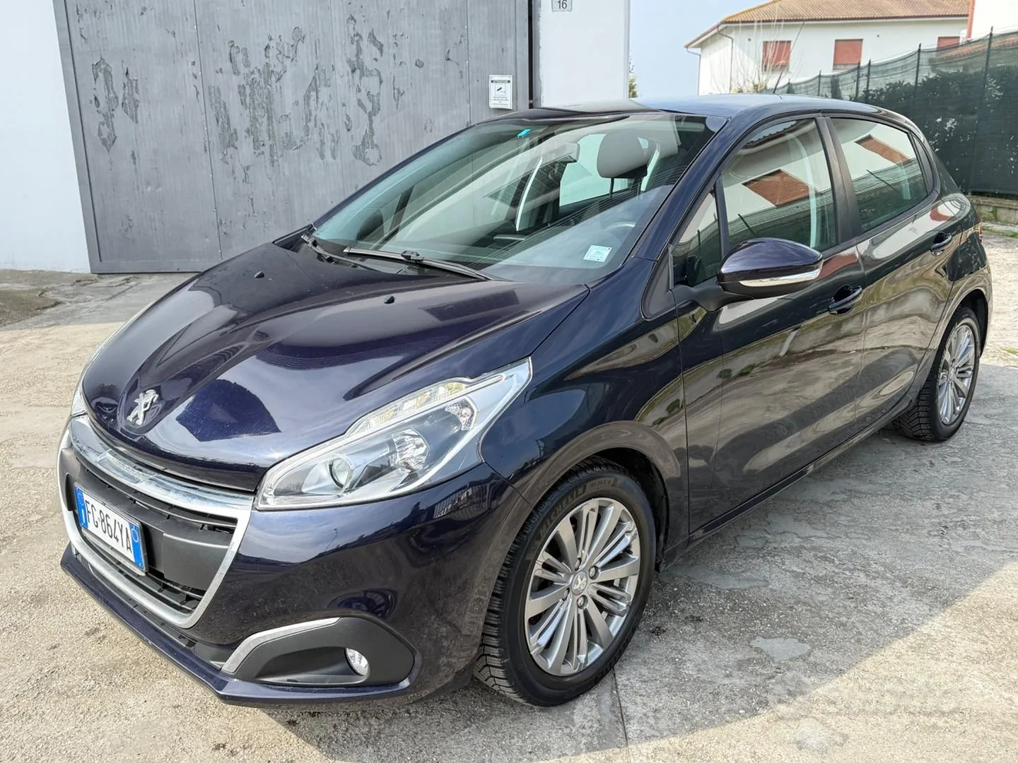 Peugeot 208 2017 photo 4