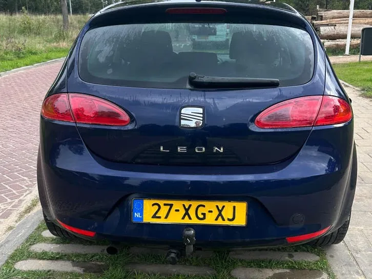 Seat Leon 2007 photo 2