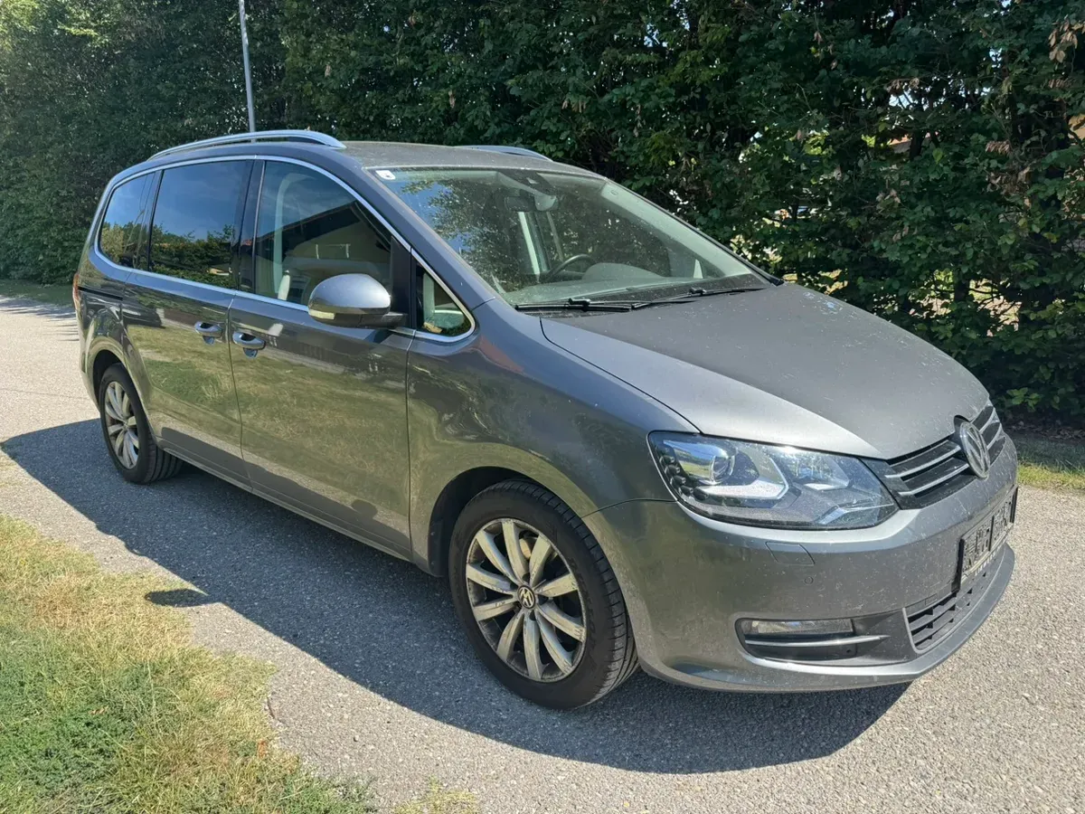Volkswagen Sharan 2016 photo 2