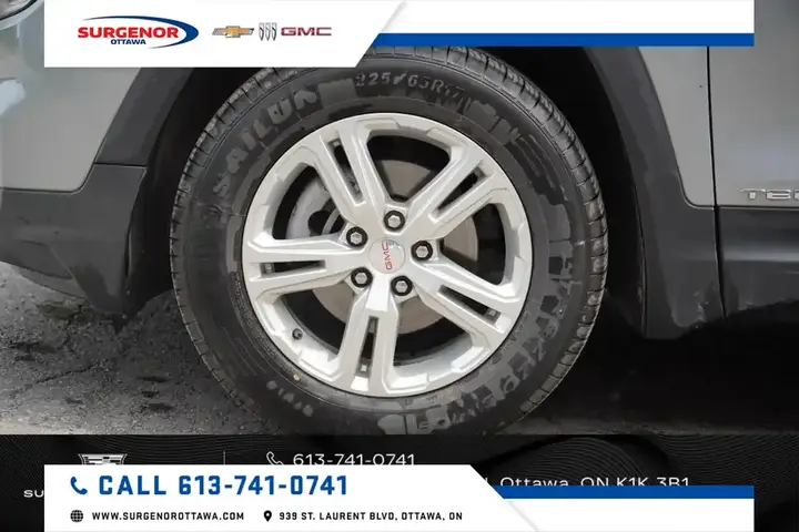 GMC Terrain 2024 photo 2