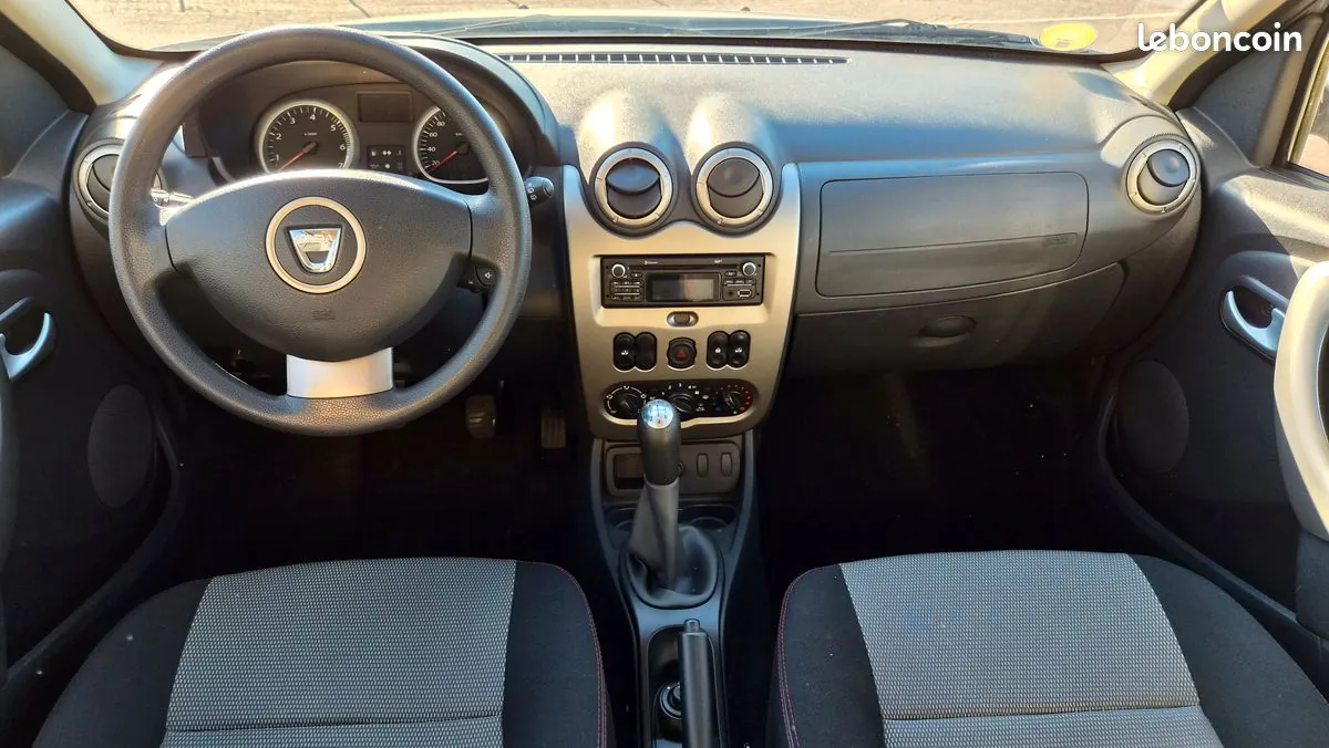 Dacia Duster 2013 photo 4