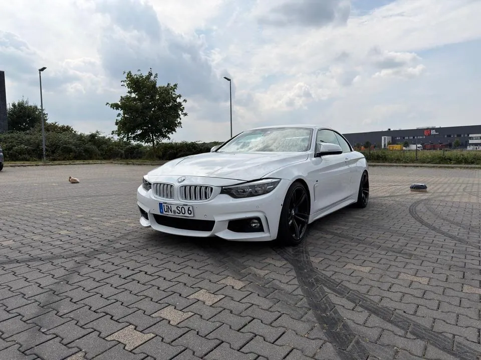 BMW 440I