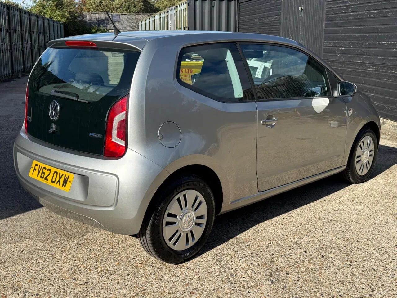 Volkswagen Up 2012 photo 2
