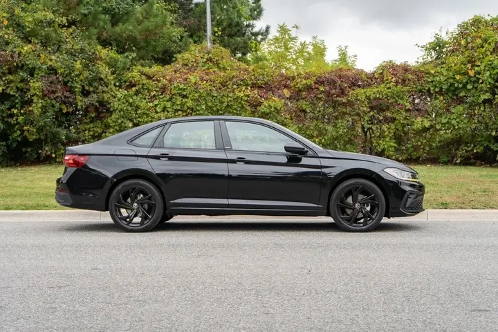 Volkswagen Jetta 2025 photo 4