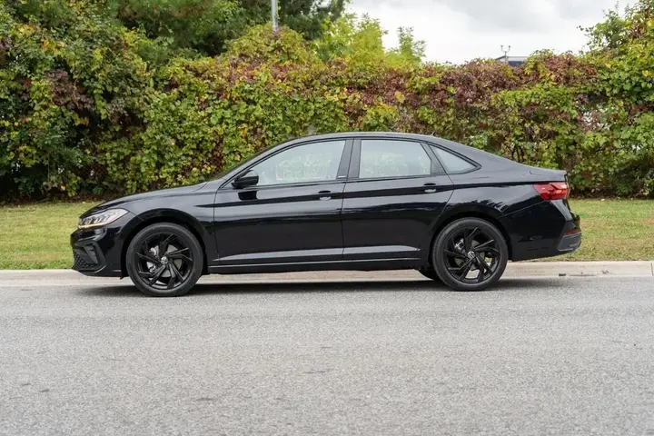 Volkswagen Jetta 2025 photo 5