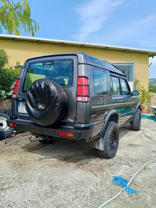 Land Rover Discovery 2001 photo 2