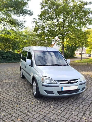 Opel Combo Tour