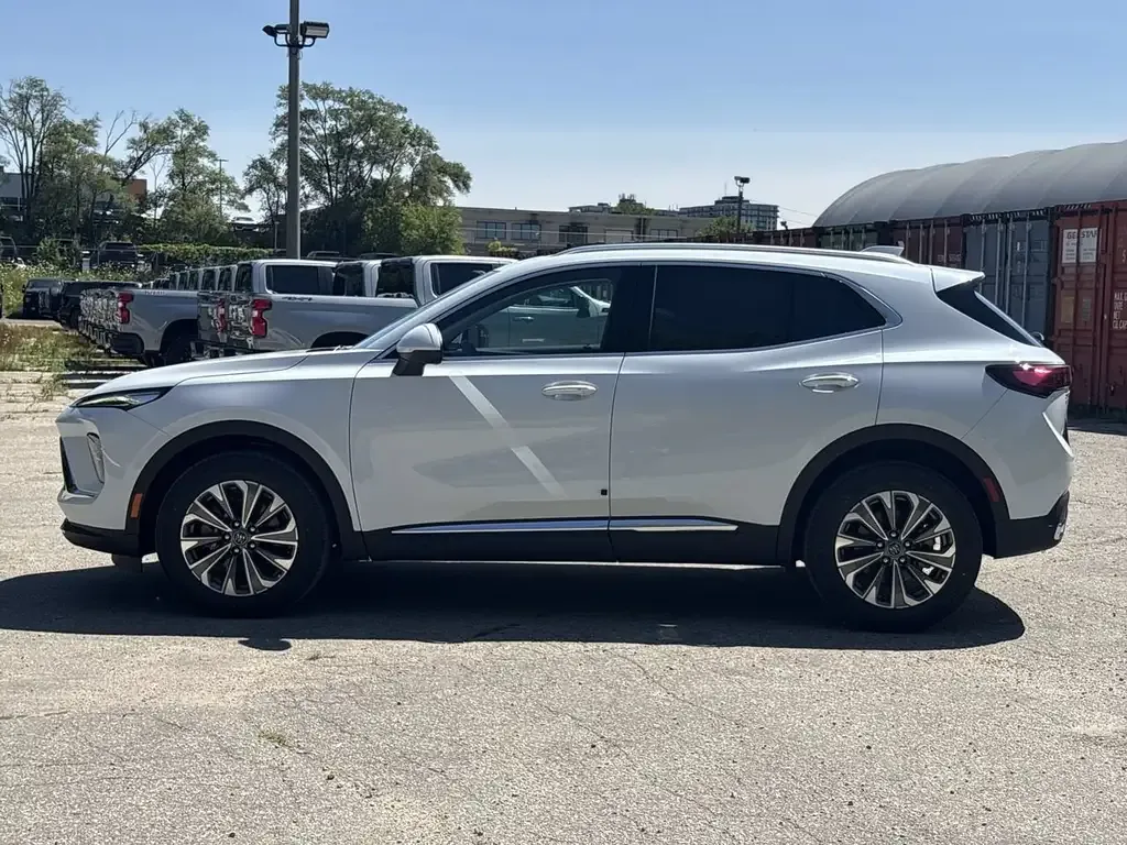 Buick Envision 2026 photo 5