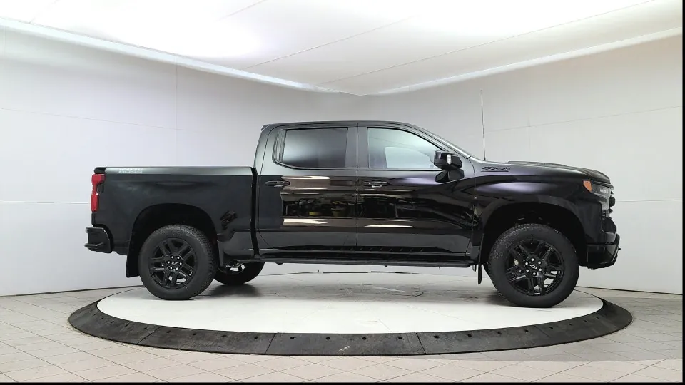Chevrolet Silverado 1500 2026 photo 2