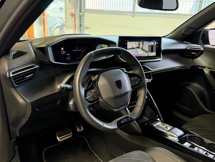 Peugeot 2008 2025 photo 2