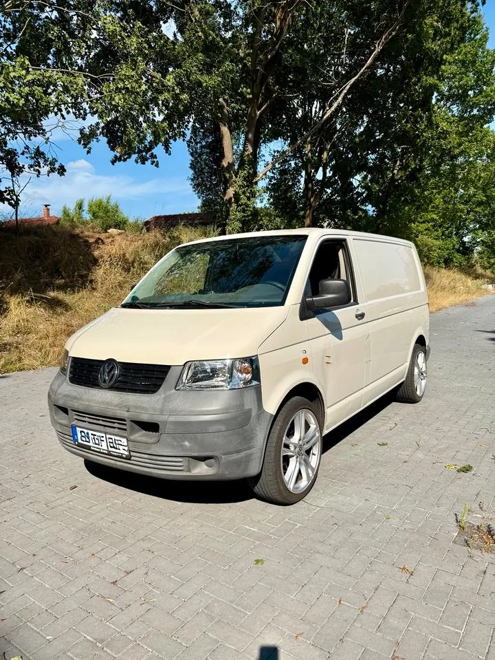 Volkswagen T5