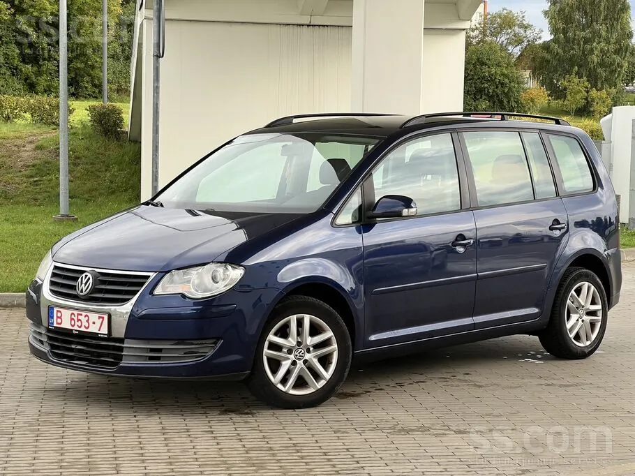 Volkswagen Touran 2008 photo 2