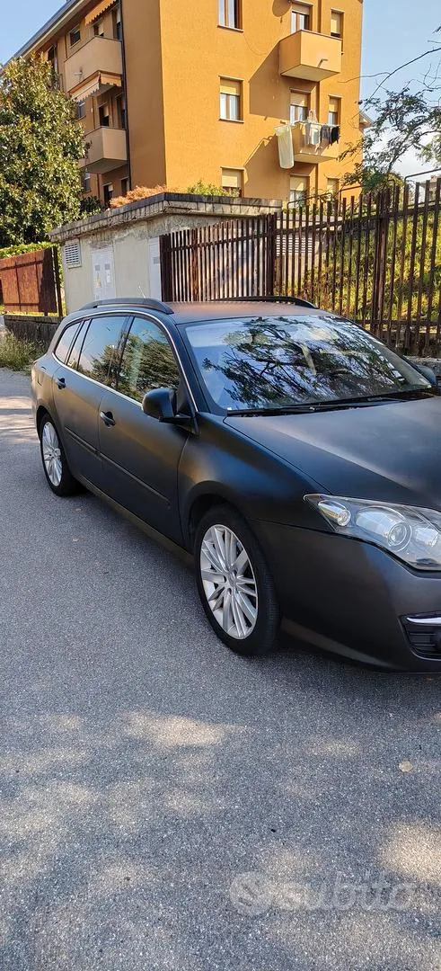 Renault Laguna 2008 photo 2
