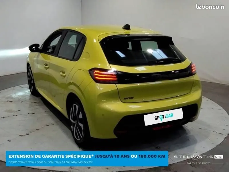 Peugeot 208 2024 photo 3
