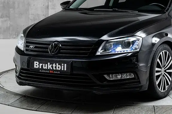 Volkswagen Passat 2014 photo 2