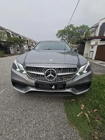 Mercedes-Benz E200