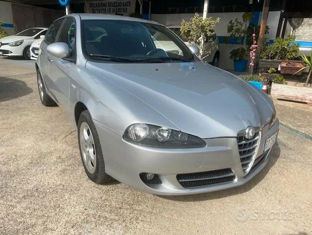Alfa Romeo 147 2010 photo 5