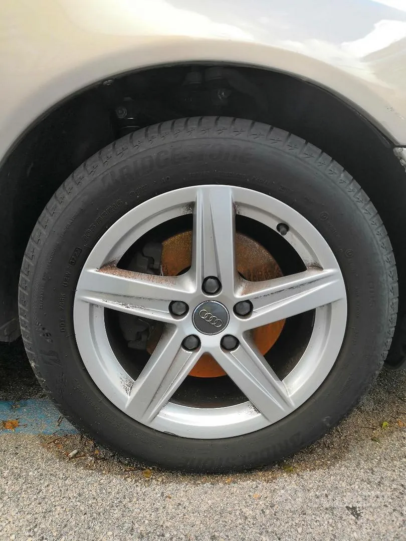 Audi A4 1999 photo 5
