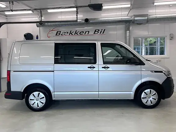 Volkswagen Transporter 2022 photo 5