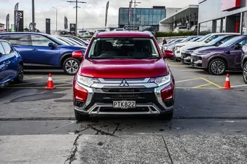 Mitsubishi Outlander 2023 photo 5