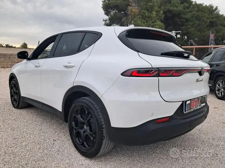 Alfa Romeo Tonale 2023 photo 5