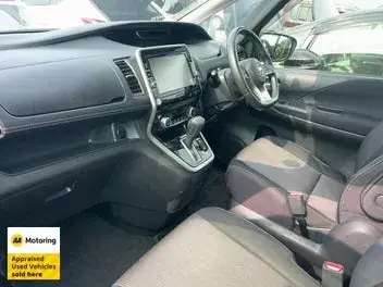 Nissan Serena 2017 photo 3