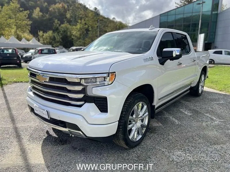 Chevrolet Silverado 2023 photo 3