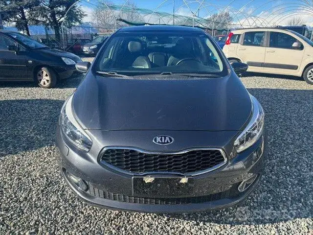Kia Ceed 2012 photo 2
