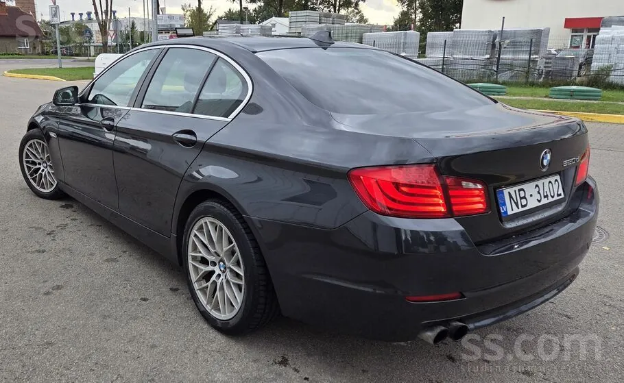 BMW 520 2012 photo 4