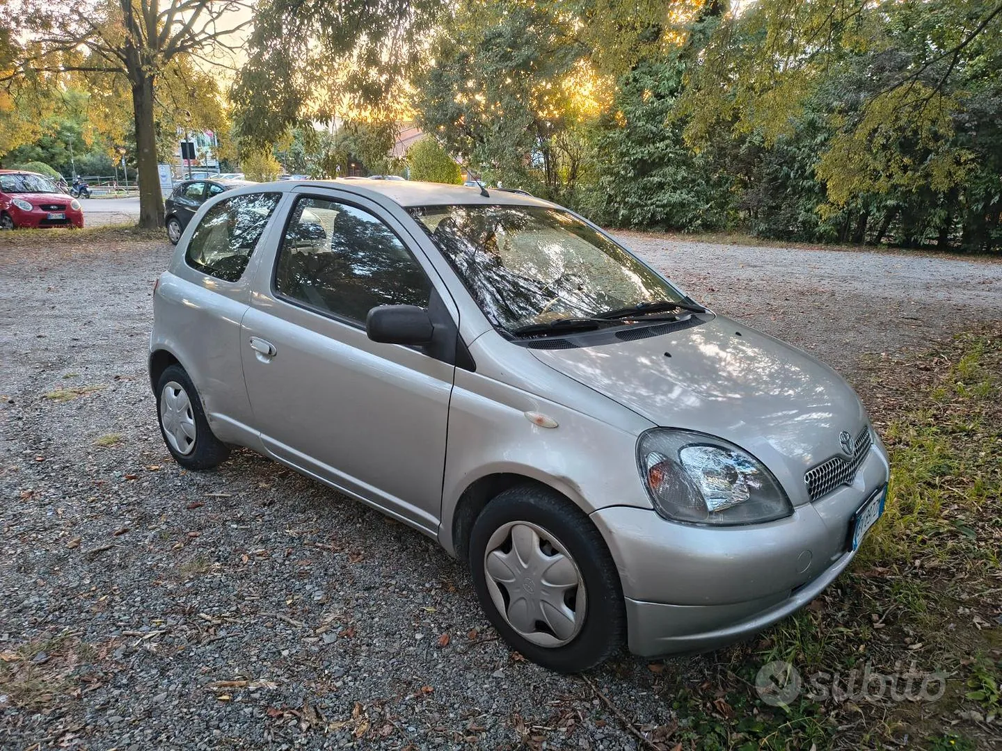 Toyota Yaris 2001 photo 3