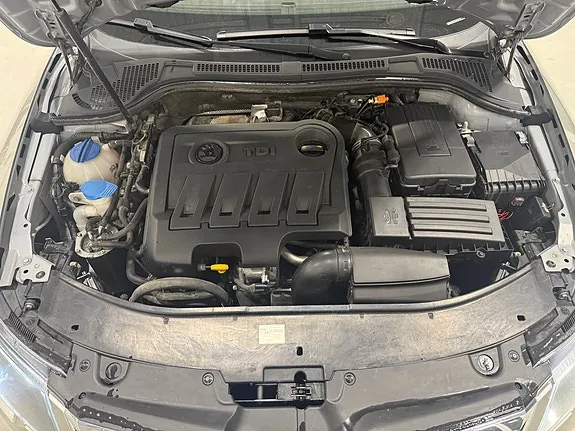 Skoda Superb 2015 photo 5