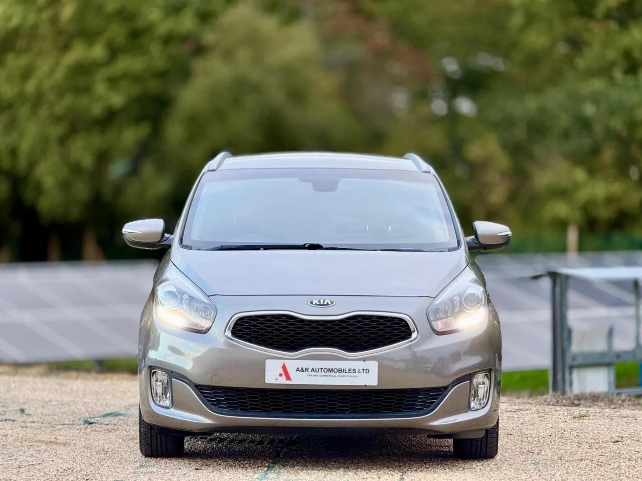 Kia Carens 2015 photo 3