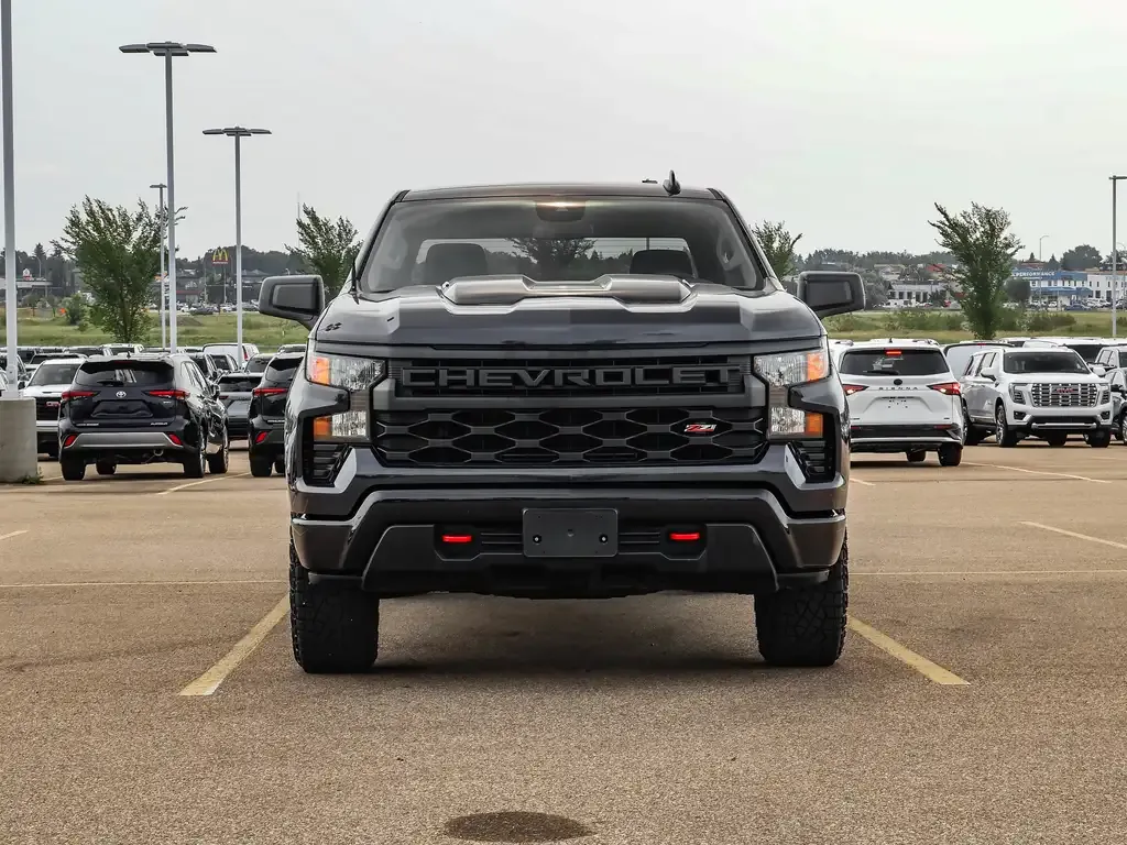 Chevrolet Silverado 1500 2024 photo 3