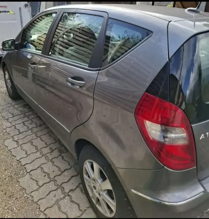 Mercedes-Benz A-Class 2009 photo 3
