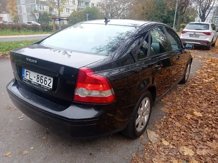 Volvo S40 2005 photo 2