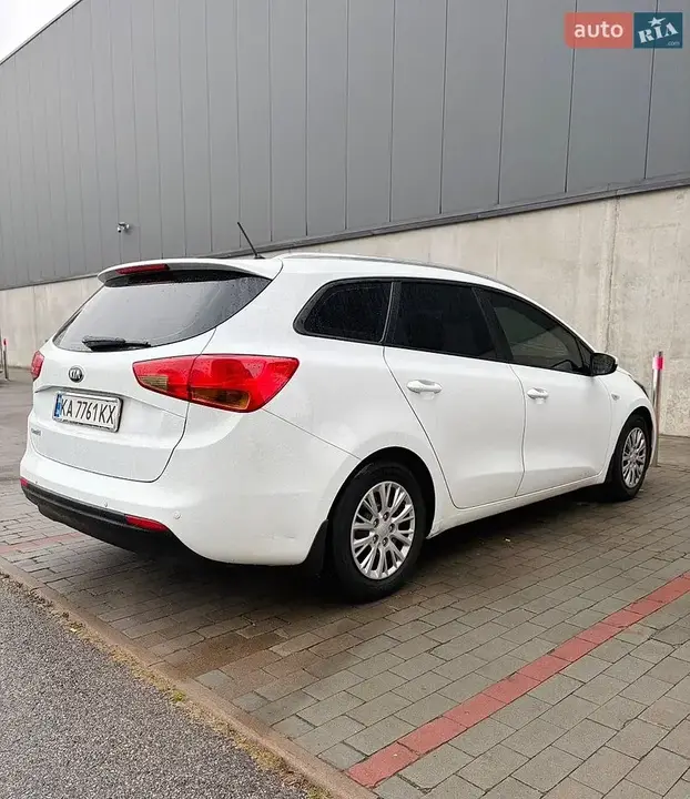 Kia Ceed 2013 photo 4