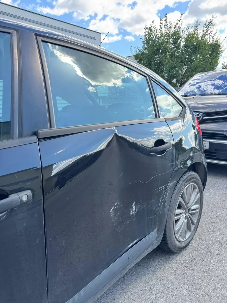 Citroen C4 2008 photo 3