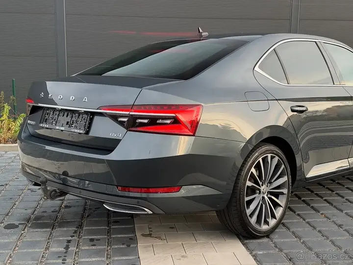 Skoda Superb 2021 photo 5