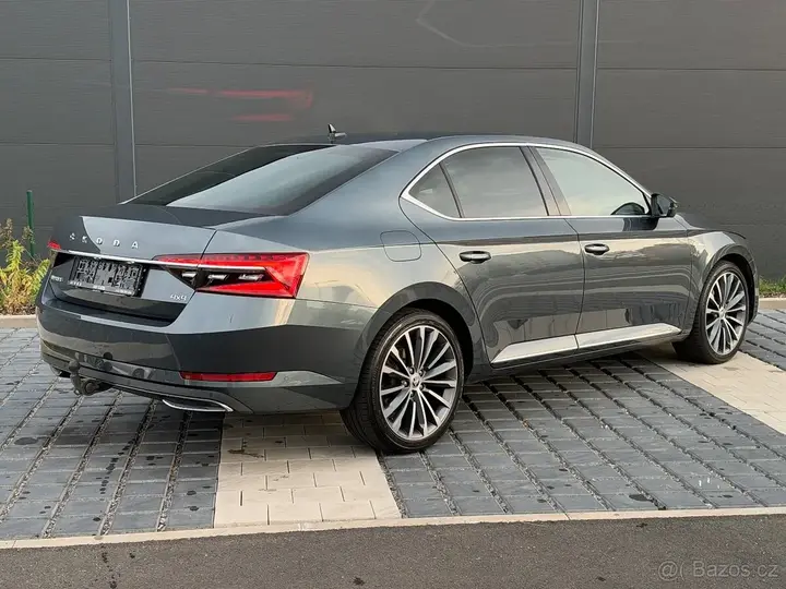 Skoda Superb 2021 photo 4