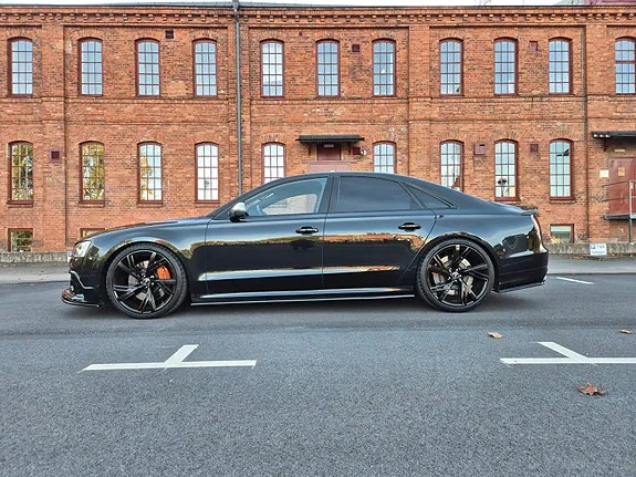 Audi S8 2014 photo 4