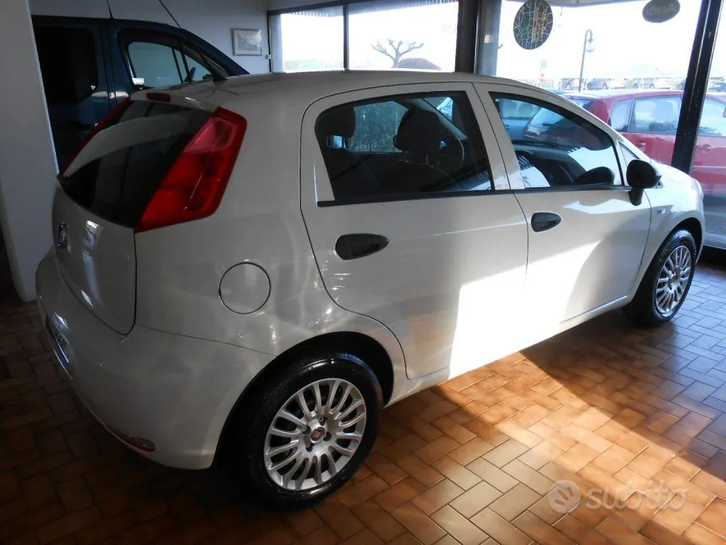 Fiat Punto 2018 photo 3
