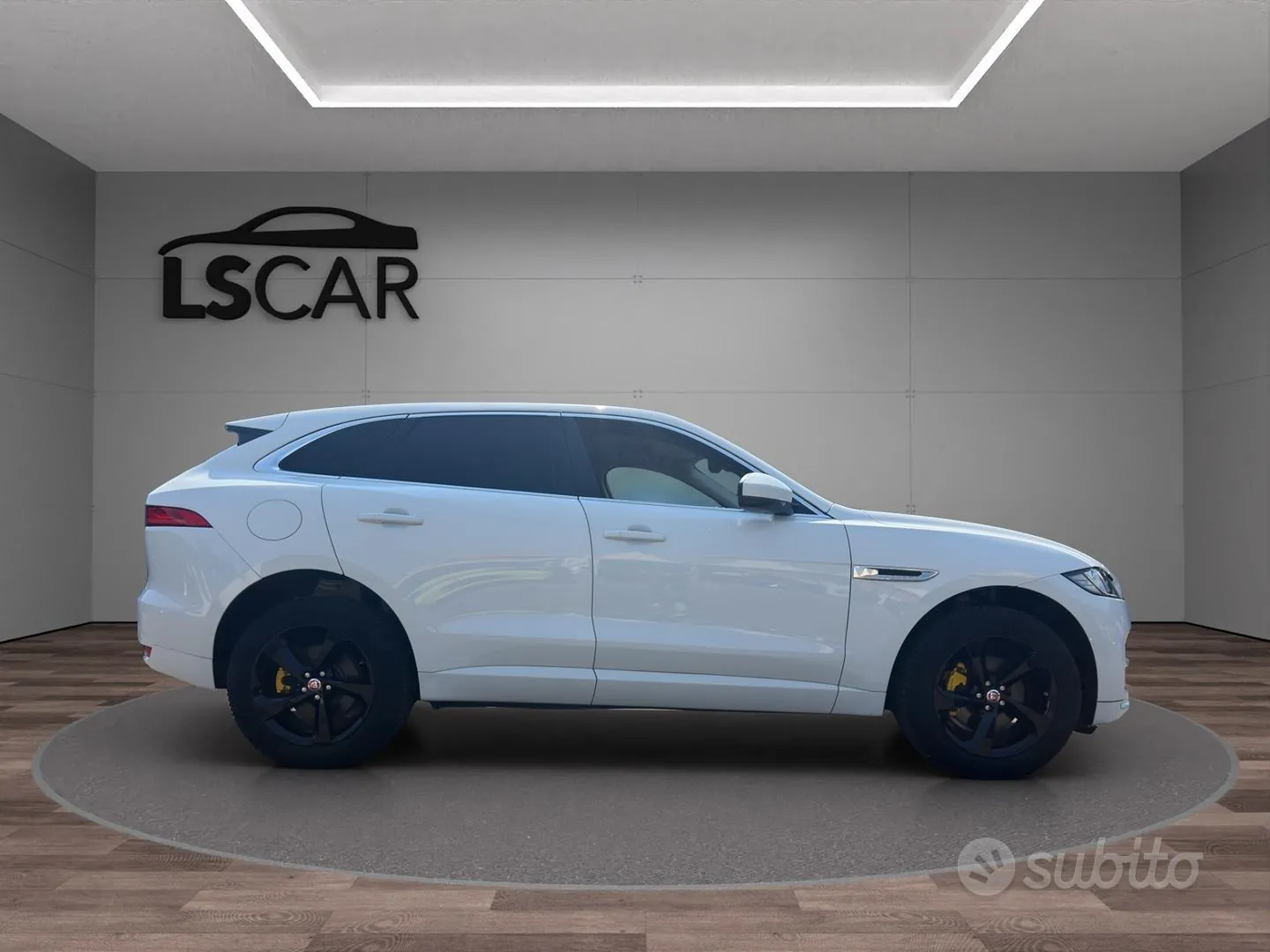 Jaguar F-Pace 2021 photo 2