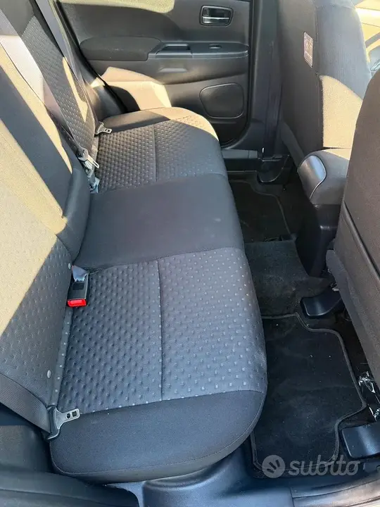 Mitsubishi Asx 2011 photo 5