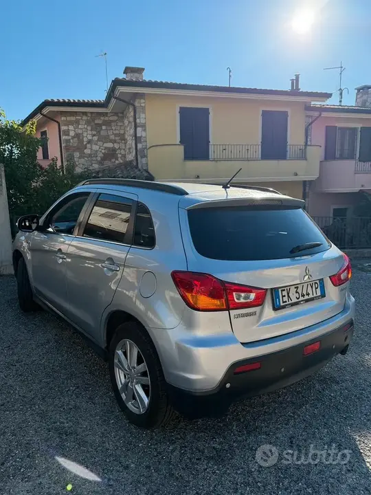 Mitsubishi Asx 2011 photo 3