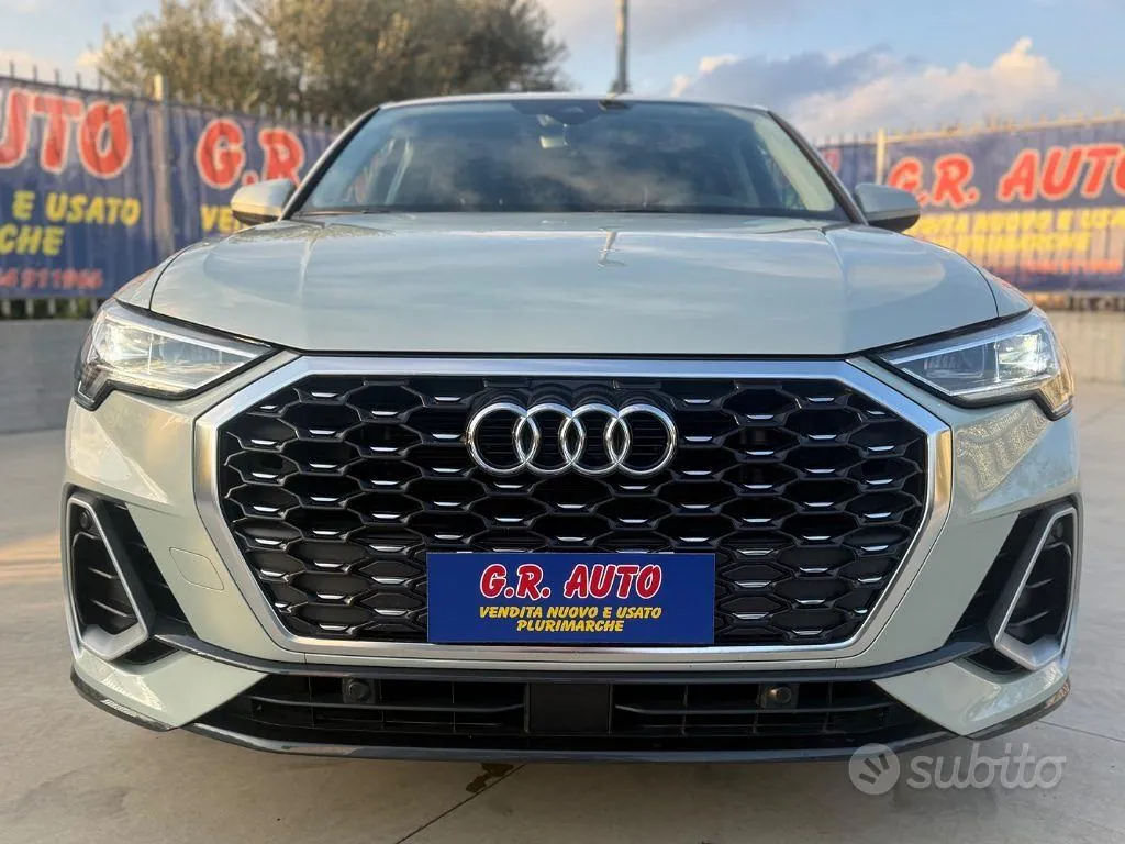 Audi Q3 2022 photo 2