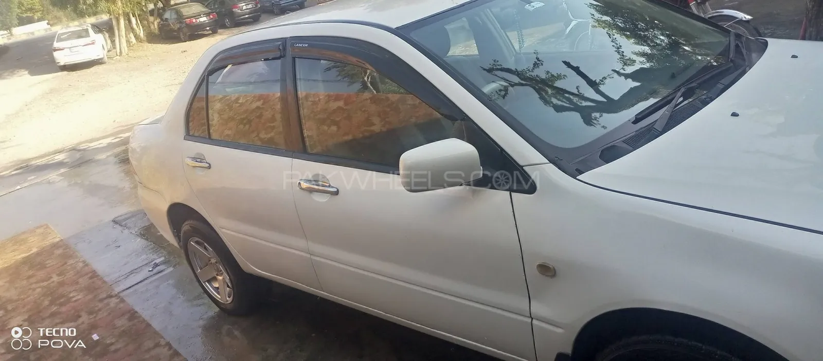 Mitsubishi Lancer