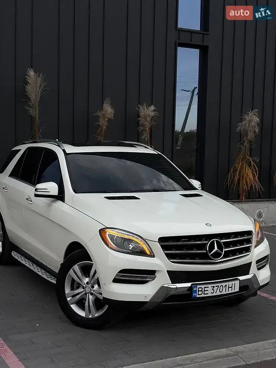 Mercedes-Benz M-Class 2013 photo 3