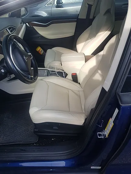 Tesla Model X 2017 photo 4