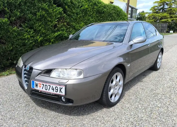 Alfa Romeo 166 2004 photo 2